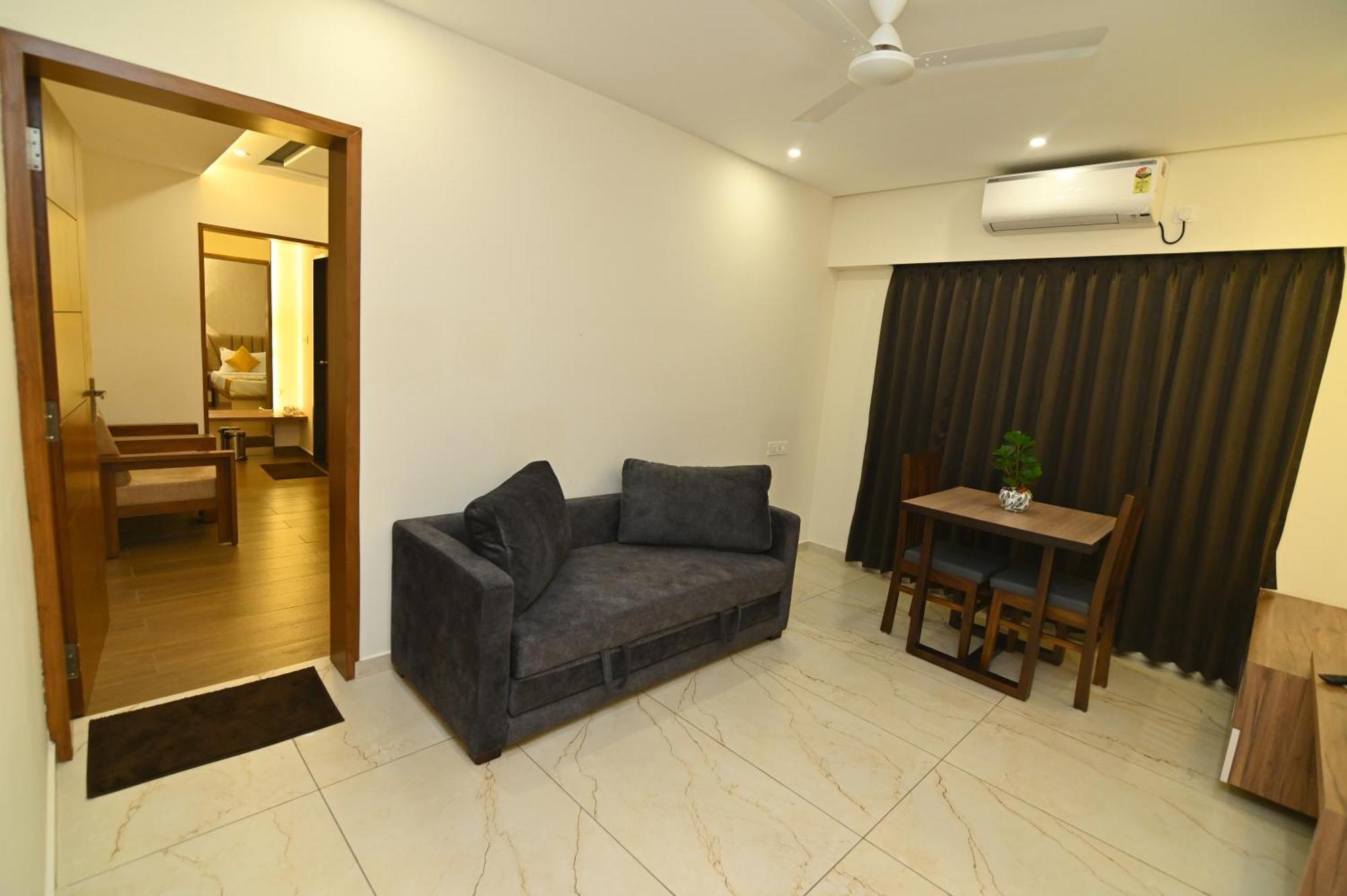 Aurelia Comforts - Deralakatte Mangalore Exterior foto