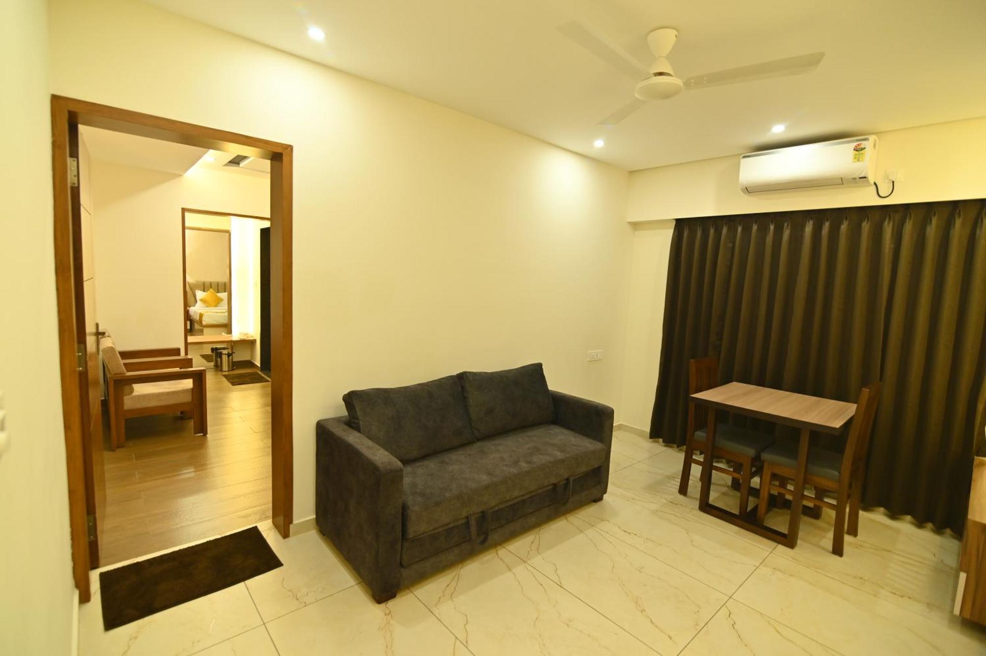 Aurelia Comforts - Deralakatte Mangalore Exterior foto